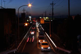 上里町　１７号の夜景