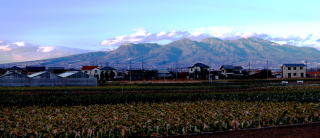 夕日　赤城山　上里町の風景